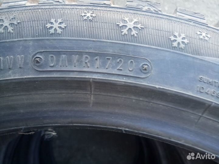 Dunlop SP Winter Ice 03 235/45 R18