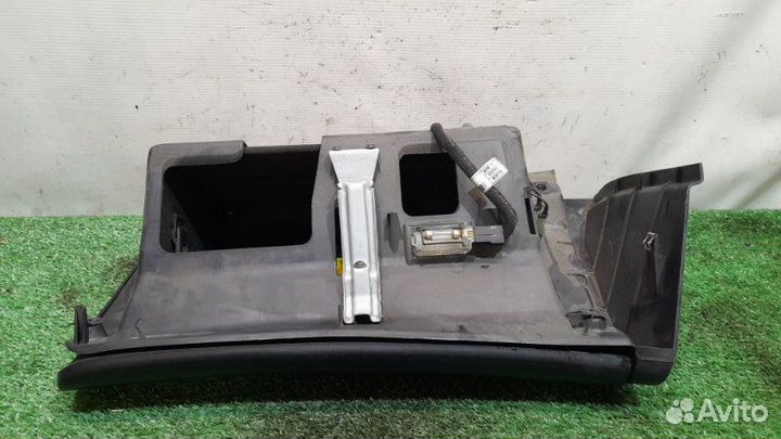 Бардачок Hyundai Sonata 4 EF 2.0 G4GC 137 Л.C 2011