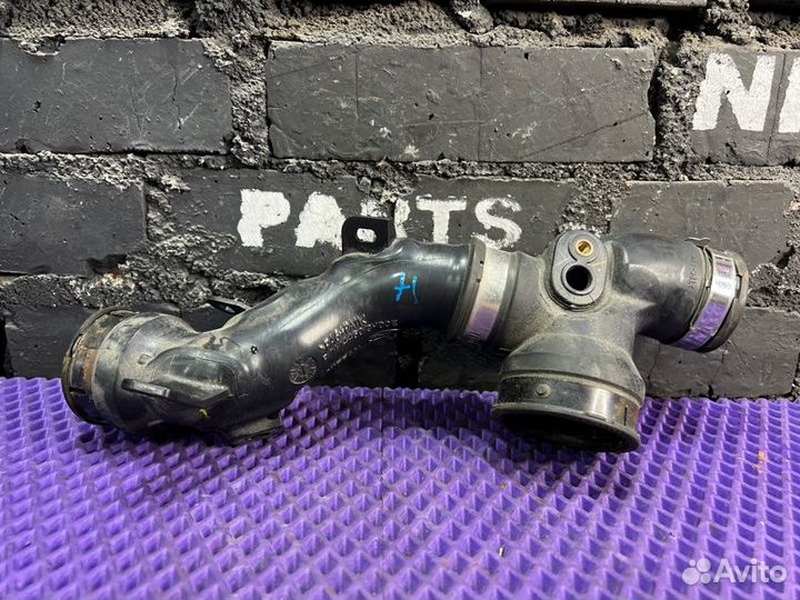 Патрубок Nissan Note E12-089286 HR12DDR 2013