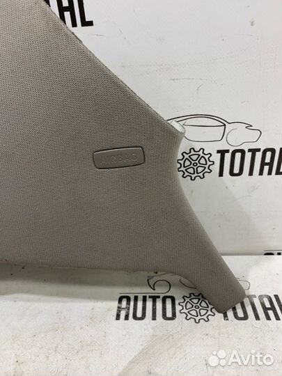 Накладка стойки задняя левая Volkswagen Passat B6