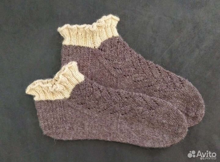 Женские вязаные шерстяные носочки ручной вязки