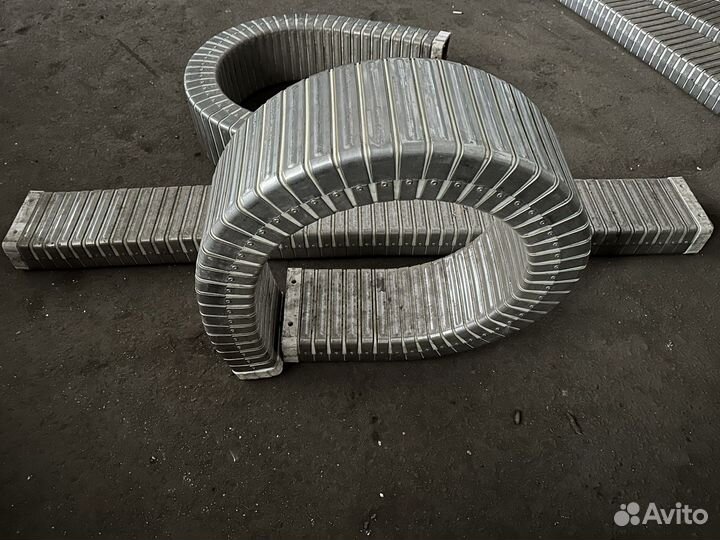 Гибкий защитный кожух (кабель-каналы)