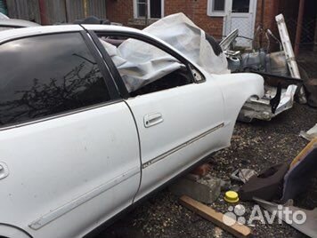 Toyota cresta 90 двери