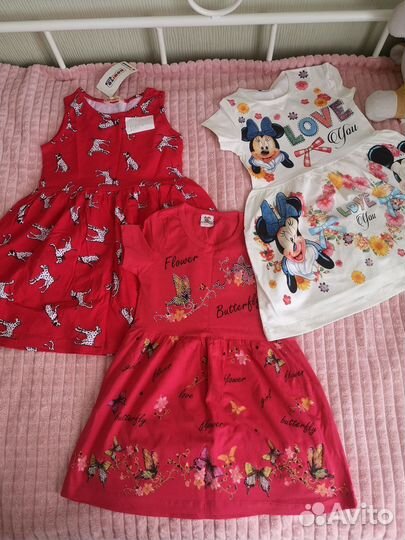 Платье для девочки много разных