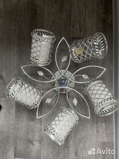 Люстра потолочная