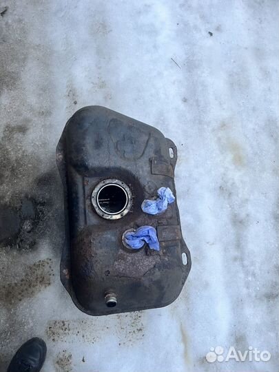 Бензобак Suzuki Grand Vitara 1999г