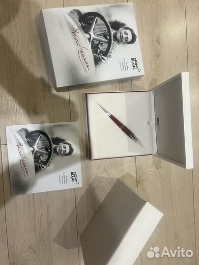 Шариковая ручка montblanc enzo ferrari 127176