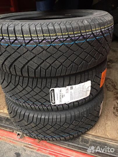 Continental ContiVikingContact 7 215/55 R17 98T