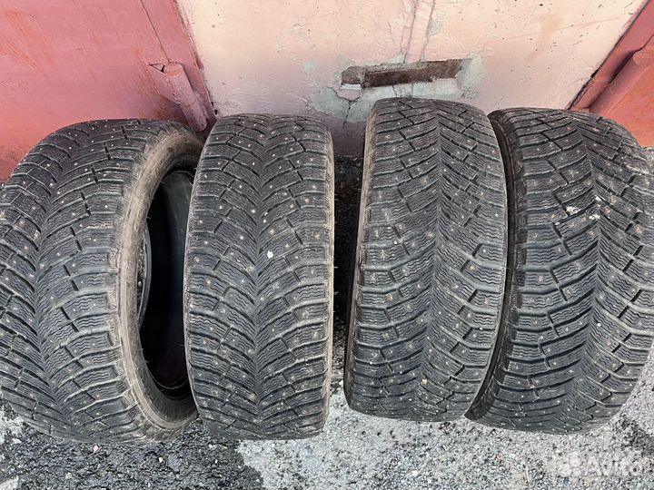 Michelin X-Ice North 4 225/50 R17 98