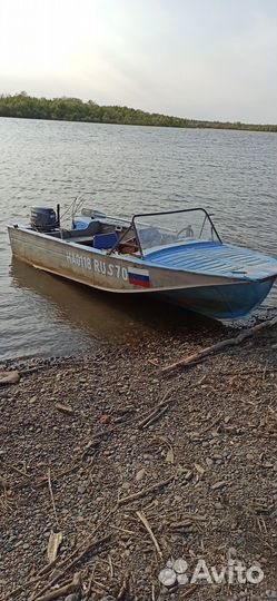 Лодка с мотором