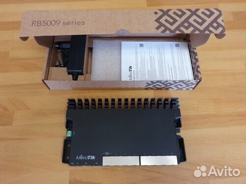 Маршрутизатор Mikrotik RB5009UG+S+IN