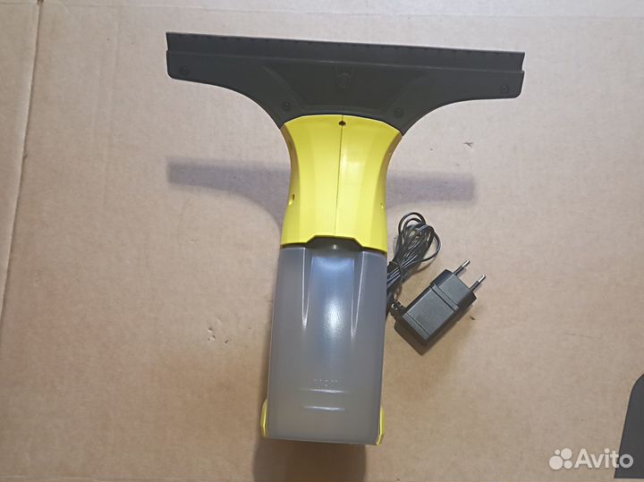 Стеклоочиститель - пылесос Karcher WV 2