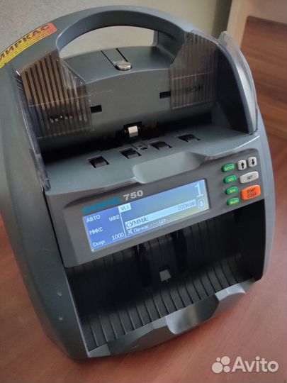 Счетчик банкнот Dors 750