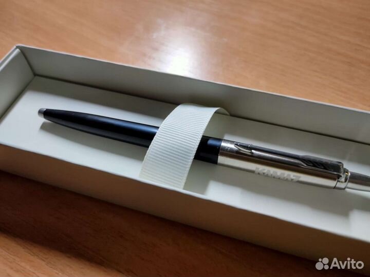 Шариковая ручка parker