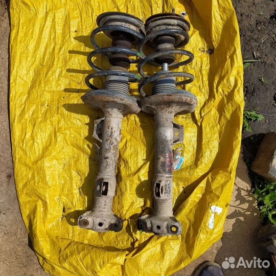 Стойки передние bmw e36