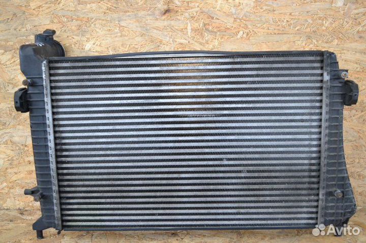 Интеркулер Volkswagen Passat B6 седан BLS