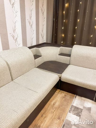 Диван угловой