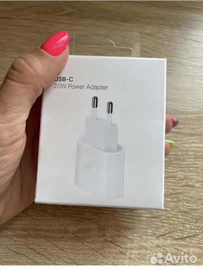 Адаптер питания USBtype-c мощностью 20w