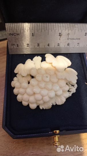 Брошь кость, в коллекции 30лет, Германия