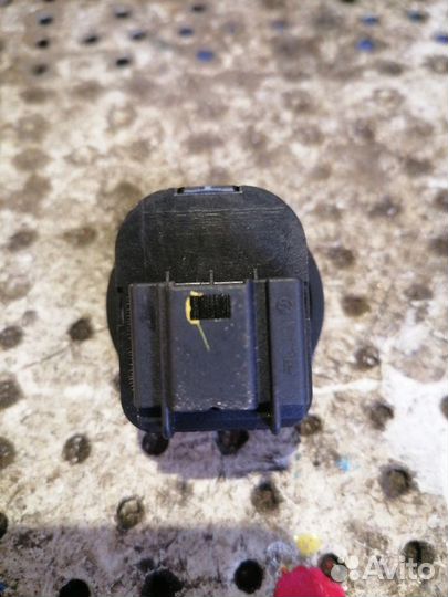 Блок управления зеркалами Skoda Yeti 1.2