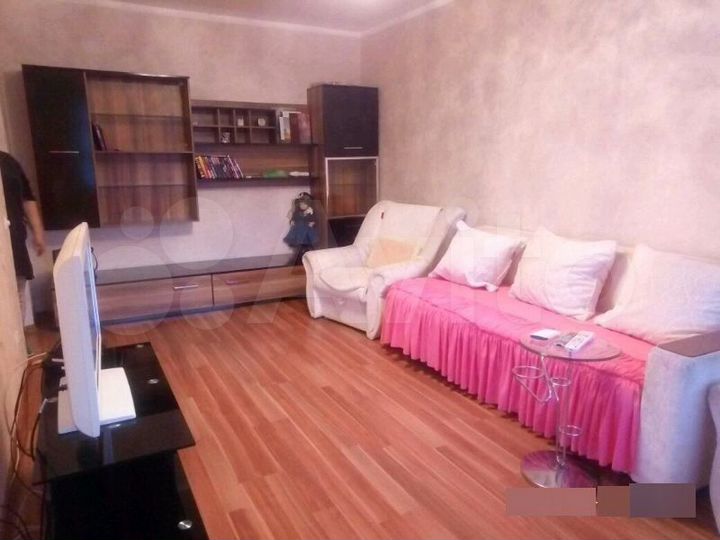 2-к. квартира, 74 м², 2/6 эт.