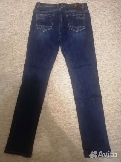 Джинсы женские
