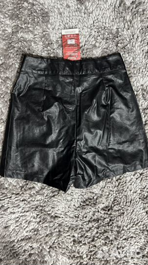 Женские шорты кожзам
