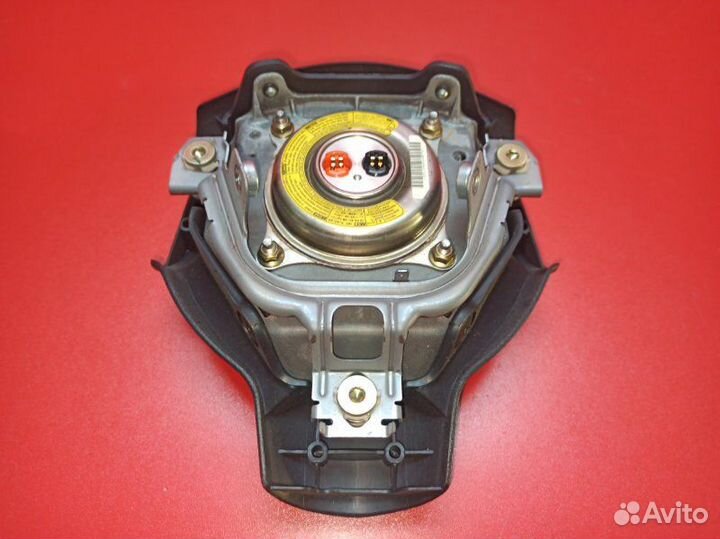 Airbag на руль Toyota Corolla ZZE121R 3ZZ-FE 2004