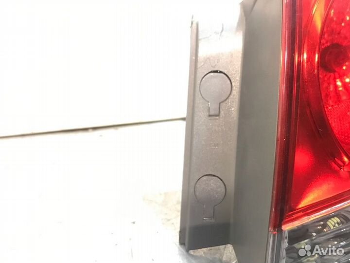Фонарь задний правый Chevrolet Cruze седан F16D3
