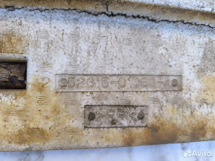 Наполнение заднего бампера Pontiac Vibe