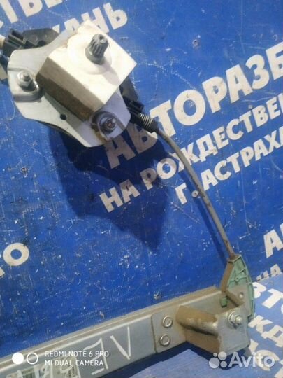 Задний левый стеклоподъёмник Ваз Лада Калина 2