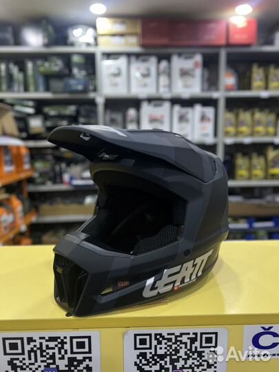 Кроссовый шлем Leatt Moto 3.5 с очками Black