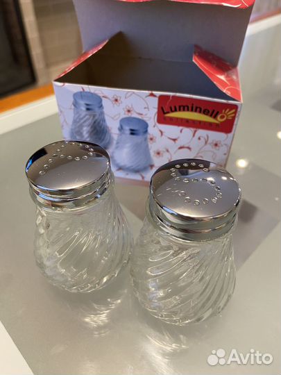 Солонка и перечница