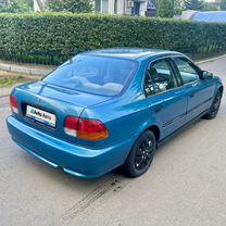 Honda Civic 1.6 AT, 1998, 300 000 км, с пробегом, цена 300 000 руб.