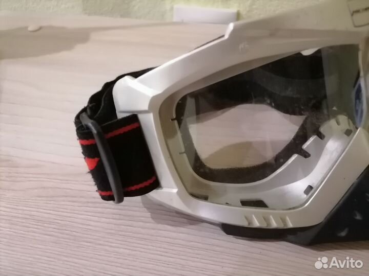 Горнолыжные очки