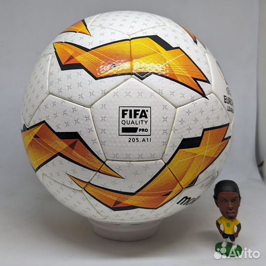 Официальный футбольный мяч Лиги Европы 2018-19