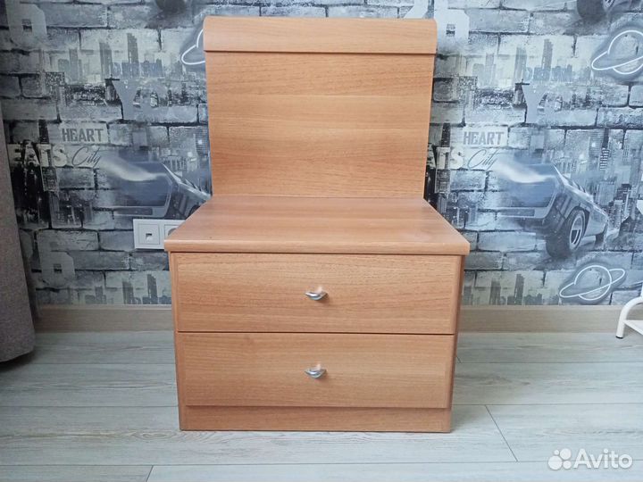 Тумба прикроватная