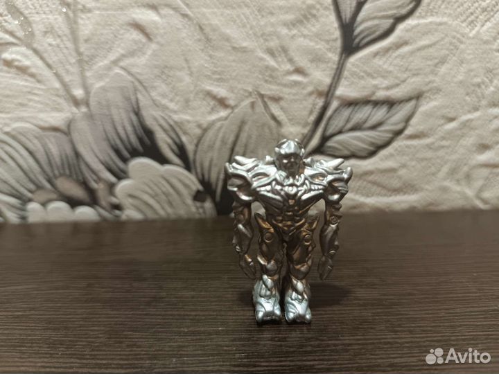 Игрушки из киндера