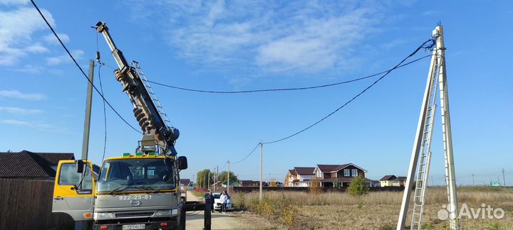 Монтаж столбов под освещение, опор лэп
