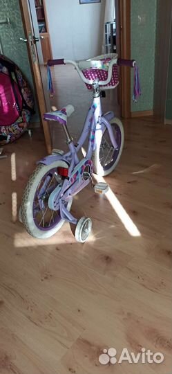 Детский велосипед Schwinn Lil Stardust фиолетовый