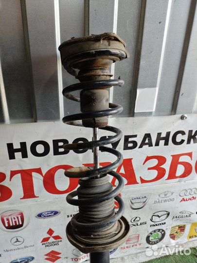 Стойка подвески задняя Audi A4 B5 ADP 1997