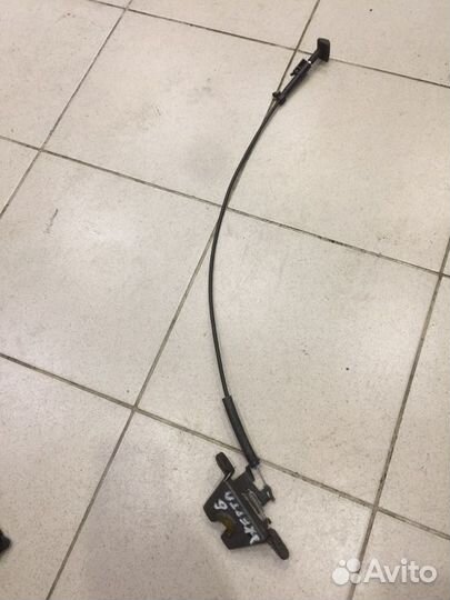 Замок крышки багажника Volkswagen Jetta 6