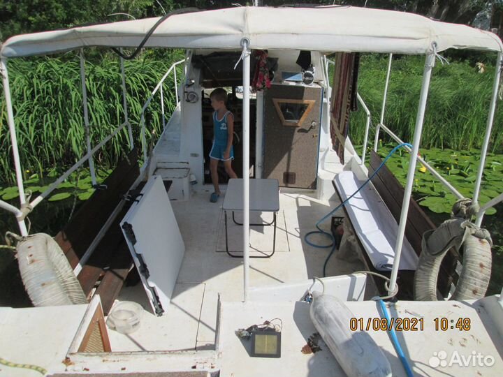 Моторная стальная яхта 12 метров, катер дизель