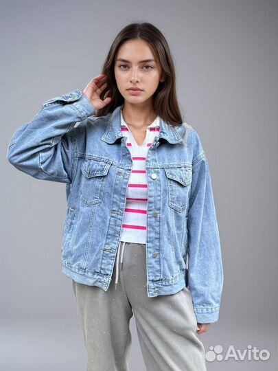 Джинсовая куртка женская