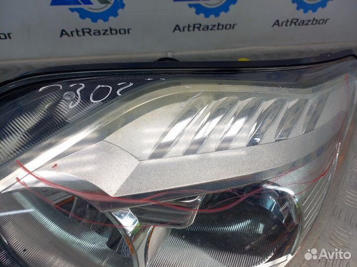 Фара левая Ford Kuga 2.0 G6DG 136Л.С дизель 2008