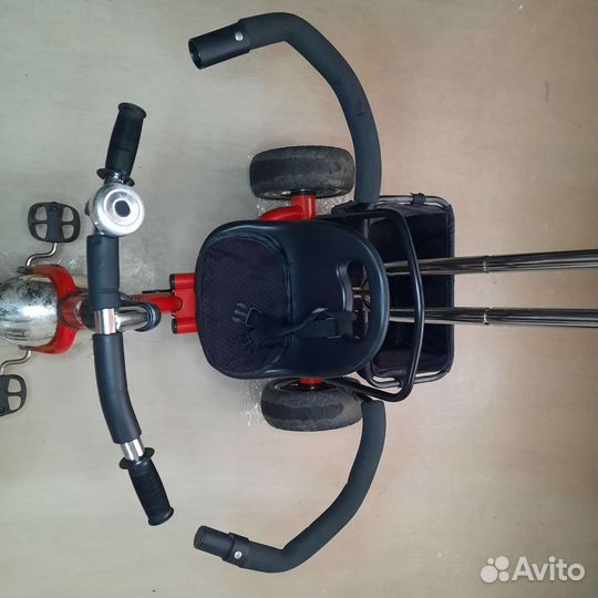 Трехколесный велосипед Rich Toys с ручкой управл