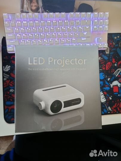Мини проектор продаю