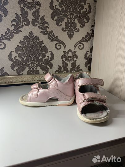 Сандалии детские для девочек