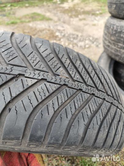 Goodyear Vector 4Seasons 175/70 R14