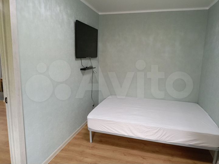 2-к. квартира, 43 м², 4/4 эт.